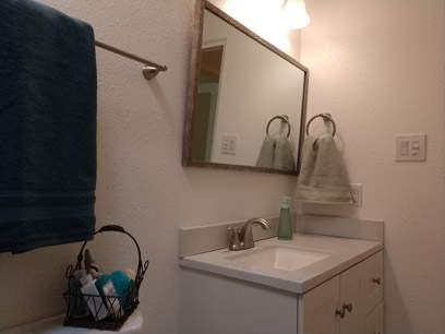hall bath2